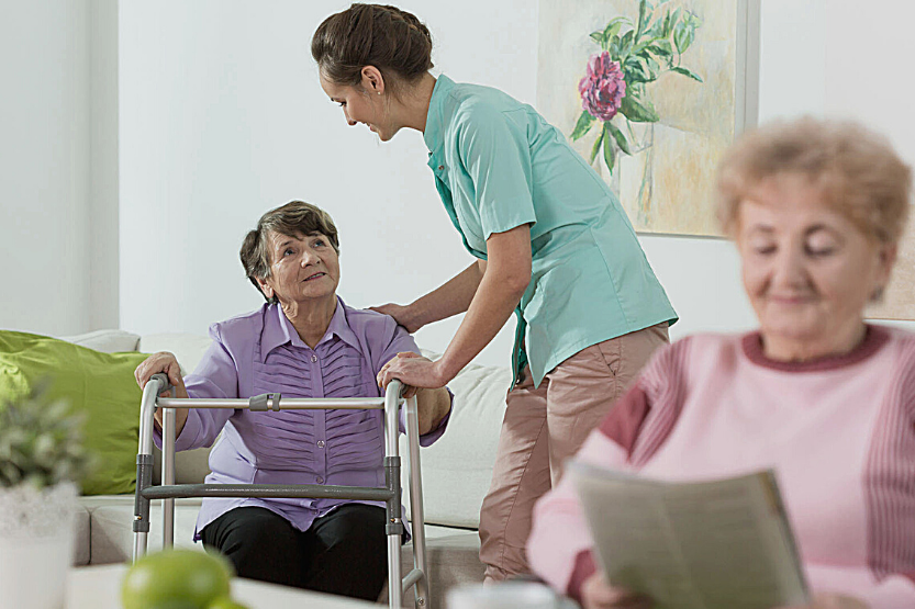 Размещение больного с переломом шейки бедра в пансионате